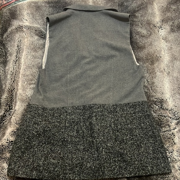 CAbi long vest - Picture 3 of 4